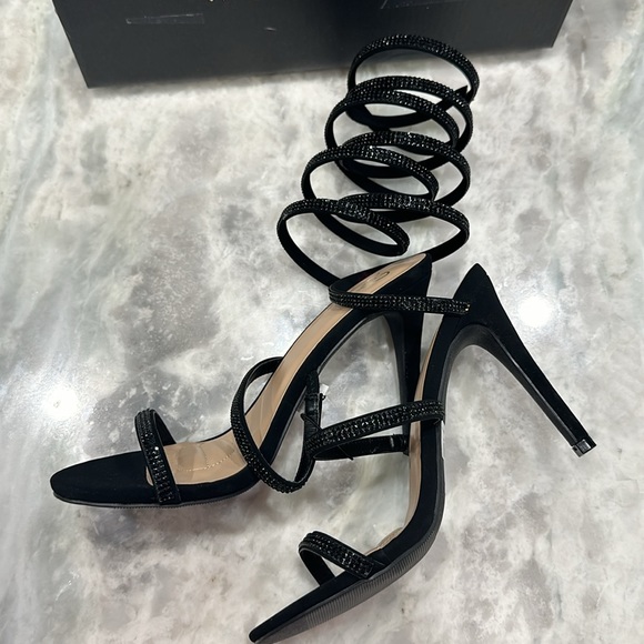 SPECIAL — Windsor rhinestone heels - Picture 3 of 10